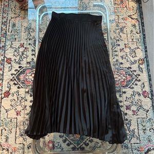 HM pleated midi skirt